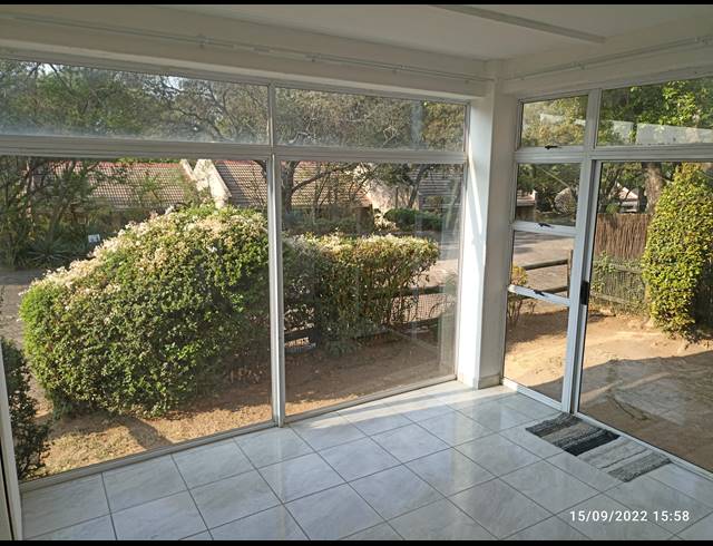 2 BEDROOM TOWNHOUSE RENTED IN SONNEGLANS